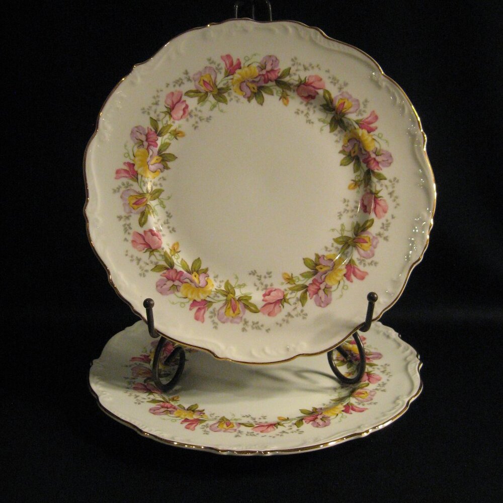 COALPORT MARILYN BONE CHINA DINNER PLATES - 2- ENGLAND